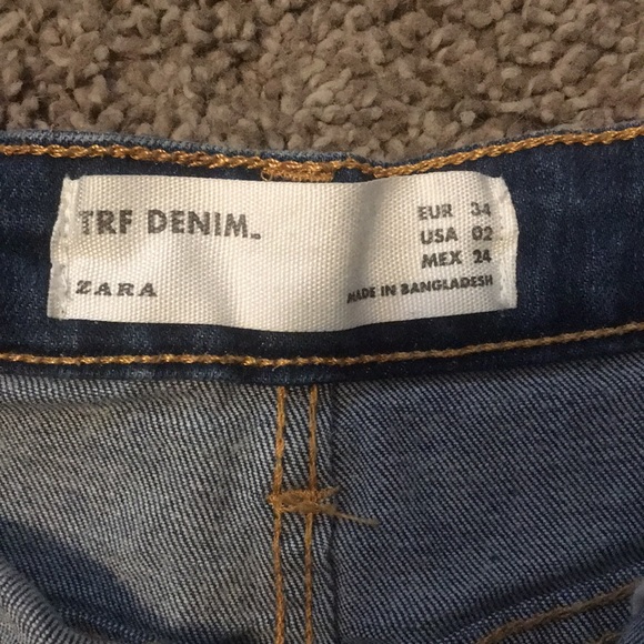 3/$20 Zara Jean Shorts - Picture 3 of 3